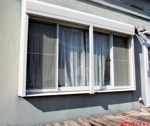 沼津市の住宅の窓シャッターを2台、マドリモで取り替えました